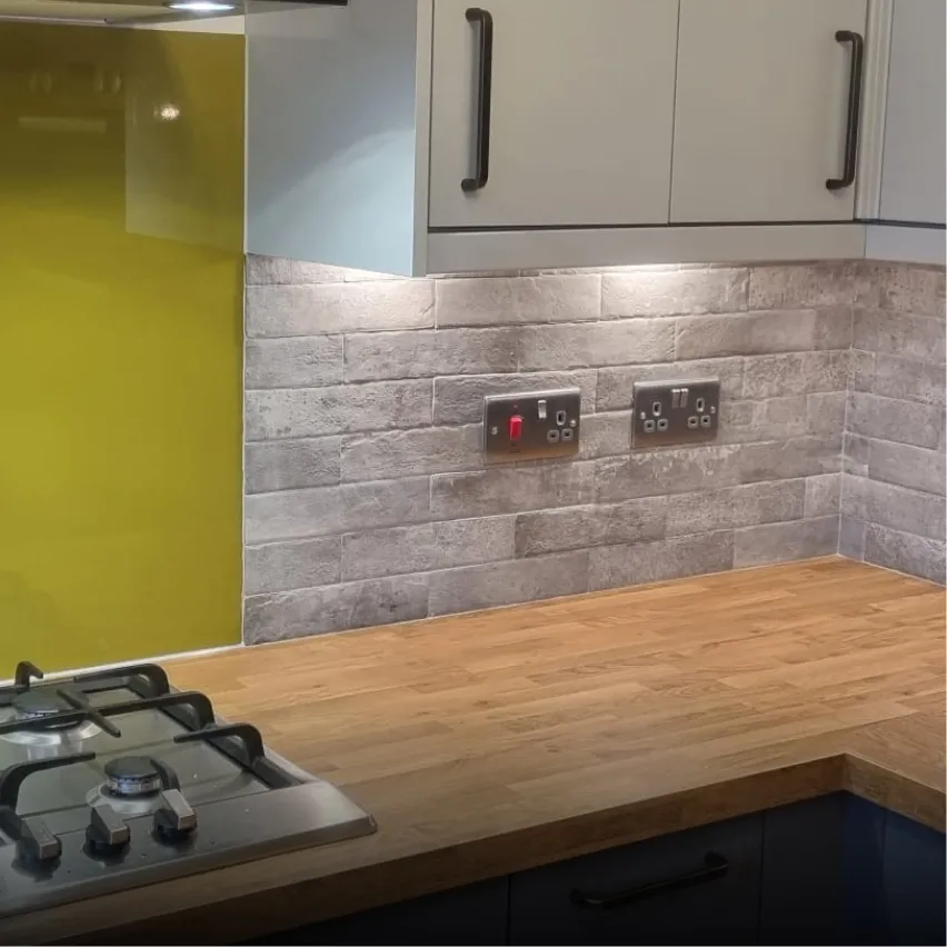 example of kitchen tiling